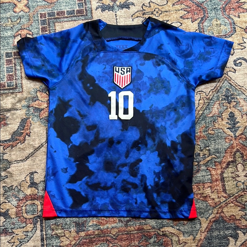 USA Cristian Pulisic Soccer Jersey of 2022 Kids size 8-9y